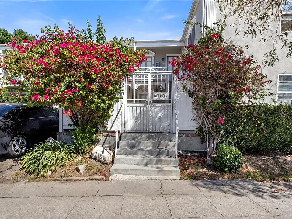 2660 La Cienega Ave