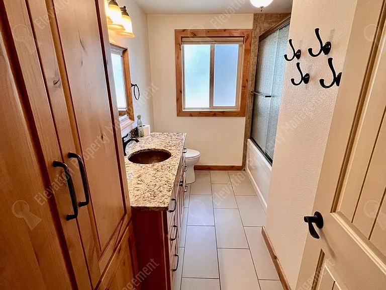 61121 Echo Hollow Rd — Photo 16