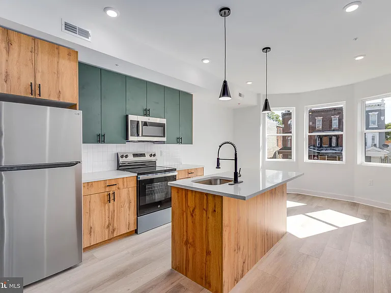 1223 W Lehigh Ave #B — Photo 1