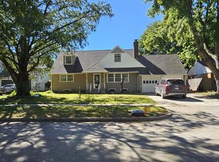 2927 E Sennett St, Wichita, KS 67211