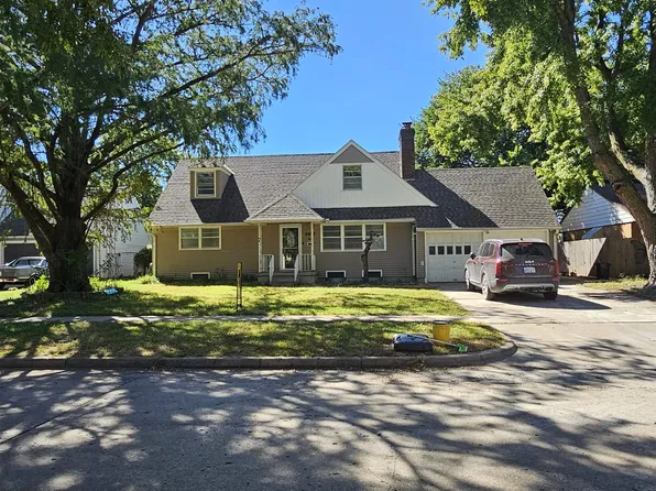 2927 E Sennett St, Wichita, KS 67211