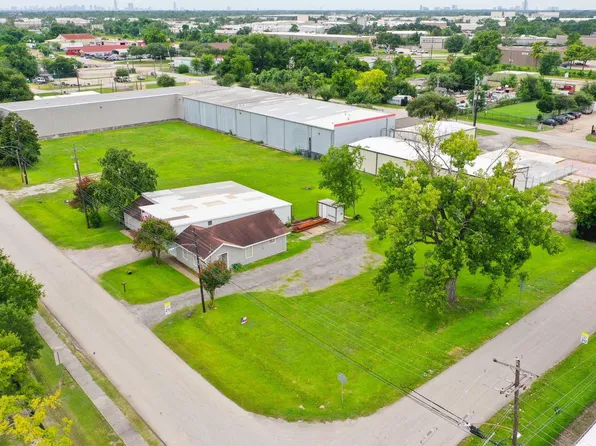 14023 Packard St, Houston, TX 77040