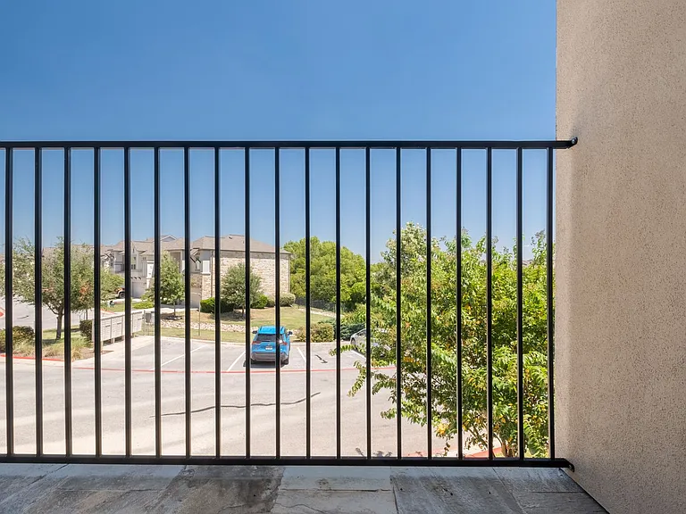 2105 Town Centre Dr #5 — Photo 15