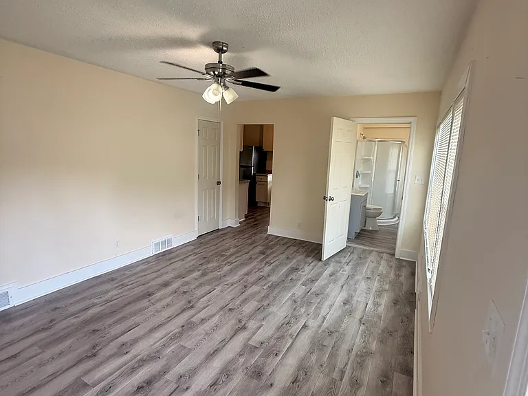 209 Highland Ave — Photo 6