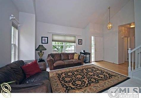 Living room2.jpg