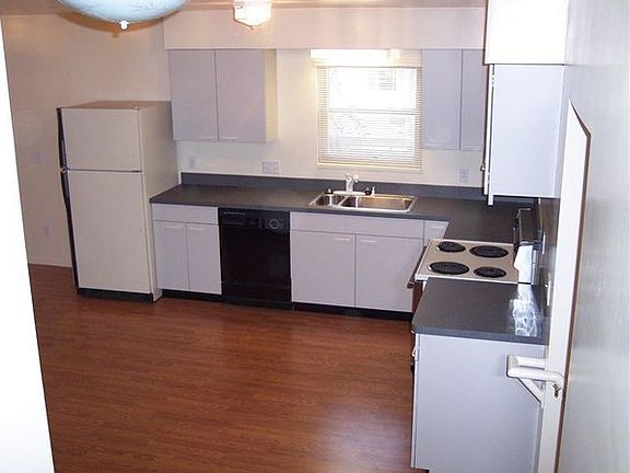 908 fuller kitchen