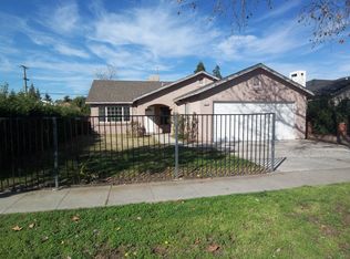 3031 E Weldon Ave, Fresno, CA 93703