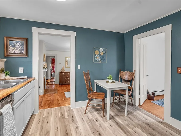205C W Main St #3 — Photo 2