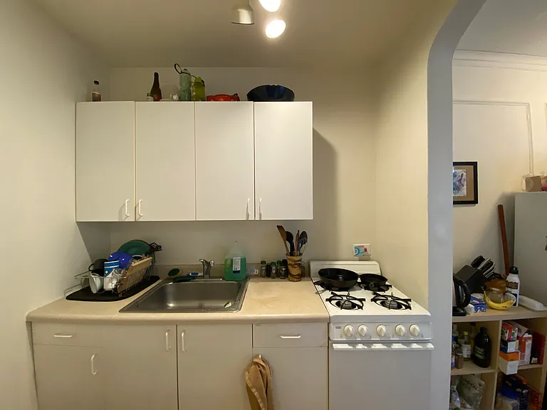 Cornelia Commons — Photo 8