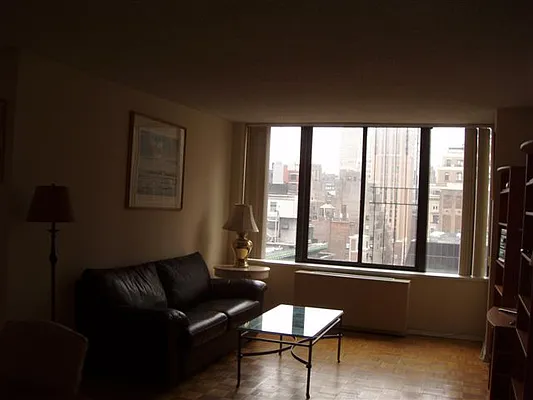 Rented by Adriana Arciello, LREB | media 25