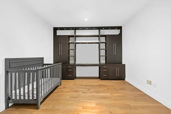 Sold by Corcoran | media 19