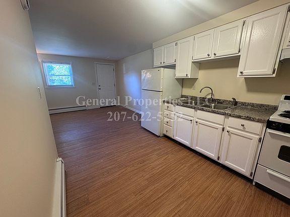4th image of 84 Highland Ave #2