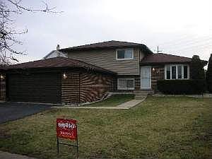 1st image of 8855 Westwood Dr