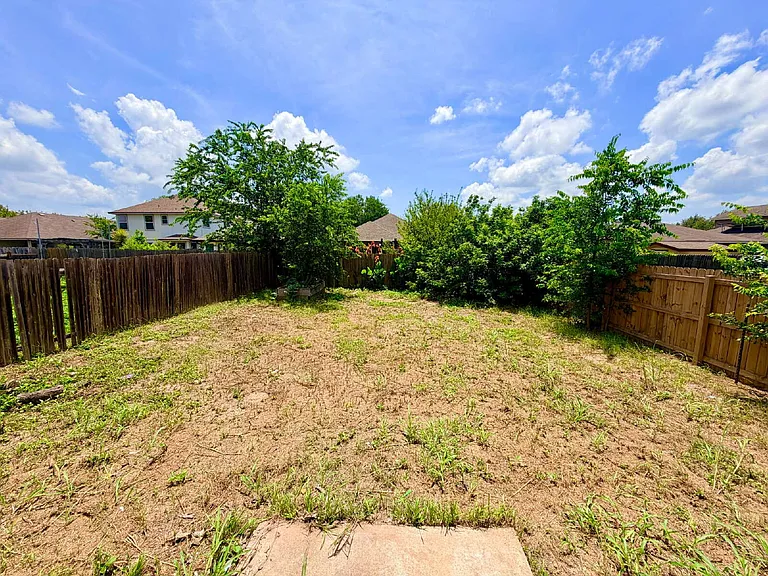 3403 Wickham Ln — Photo 26