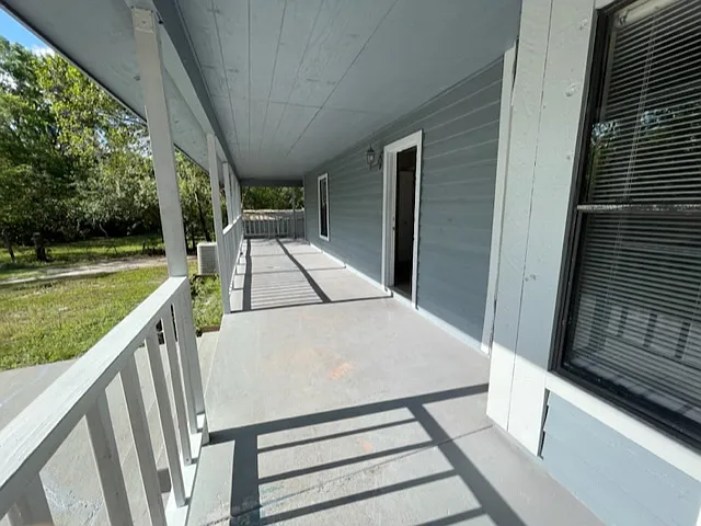 Building Photo - 9332 Trevarthon Rd