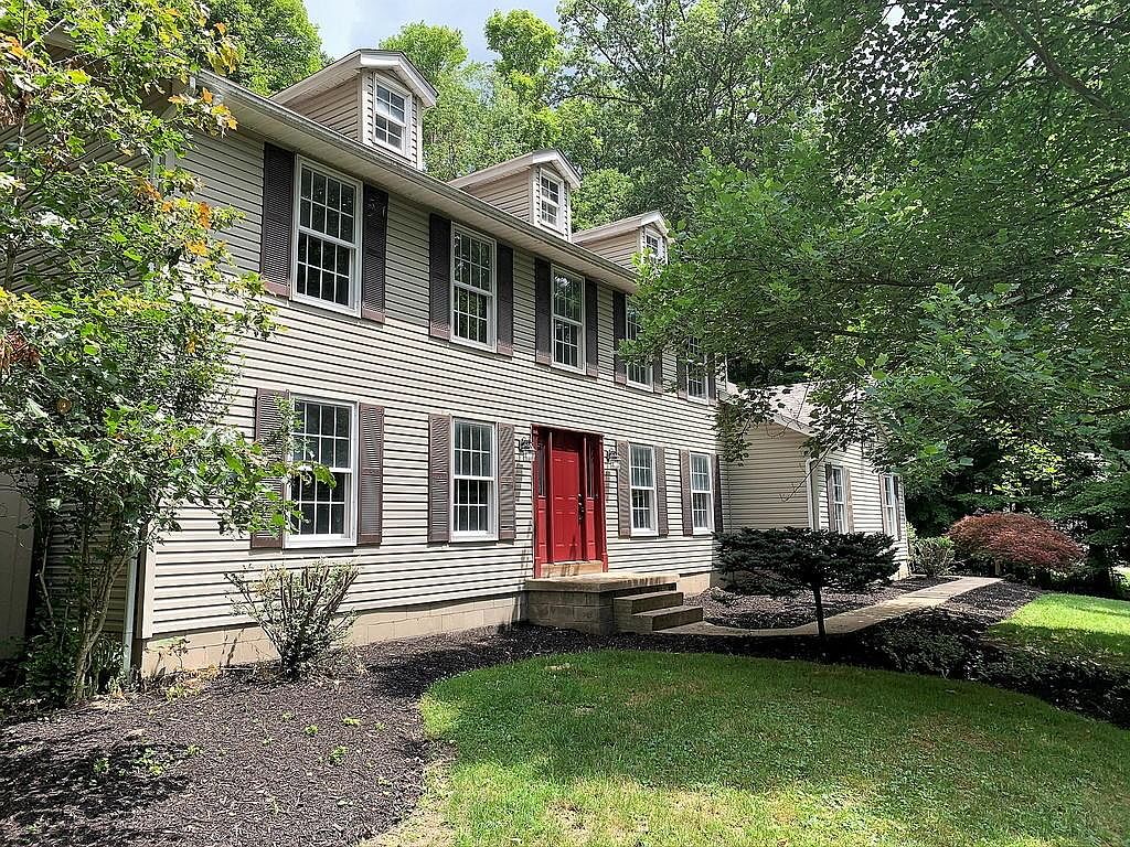 646 Riverdale Dr Stratford Ct 06615 Zillow