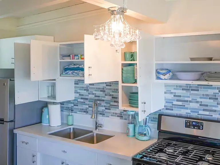 145 Cedar Way #4 — Photo 18