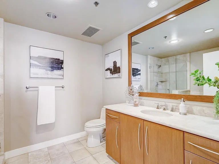 700 W Harbor Dr W #2902 — Photo 42