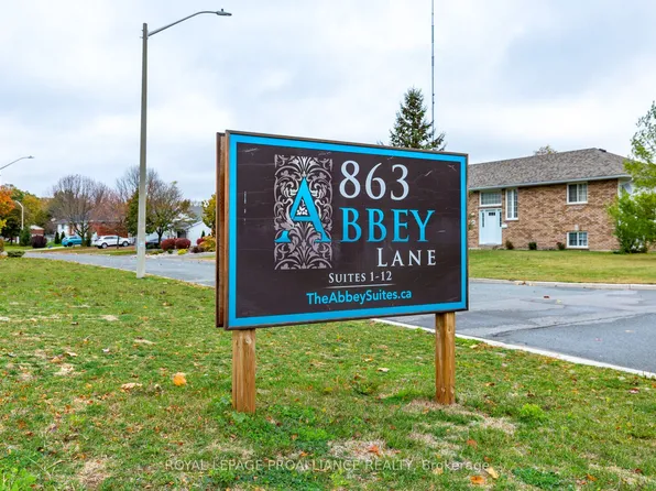 863 Abbey Ln Unit 202, Peterborough, ON K9H 7N6