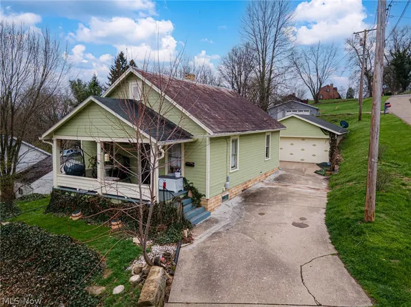 481 Hill St, Coshocton, OH 43812