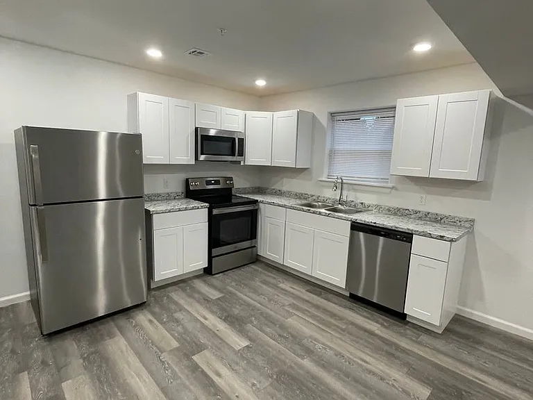 416 Doxey St #2 — Photo 4