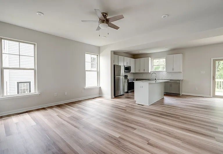 304 Northfield Heights Ln — Photo 8