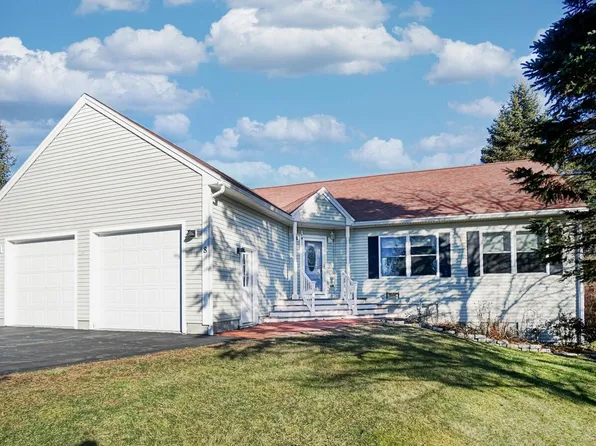 8 Joseph Drive, Gorham, ME 04038