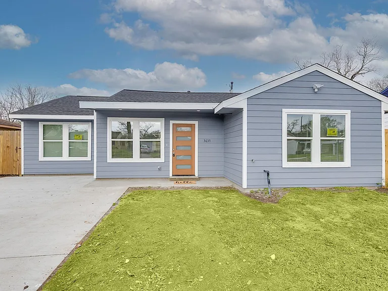 3635 Ward St — Photo 7
