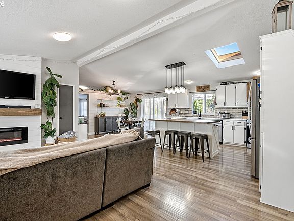 2nd image of 83149 Mickelson Rd