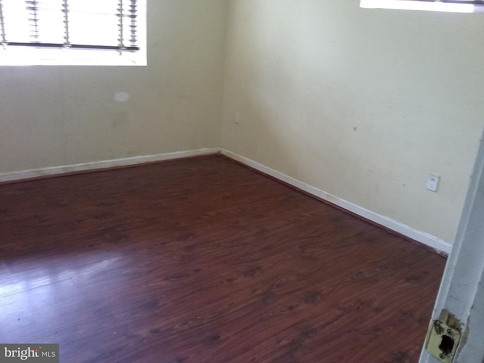 2nd image of 4110 Ames St NE APT 304