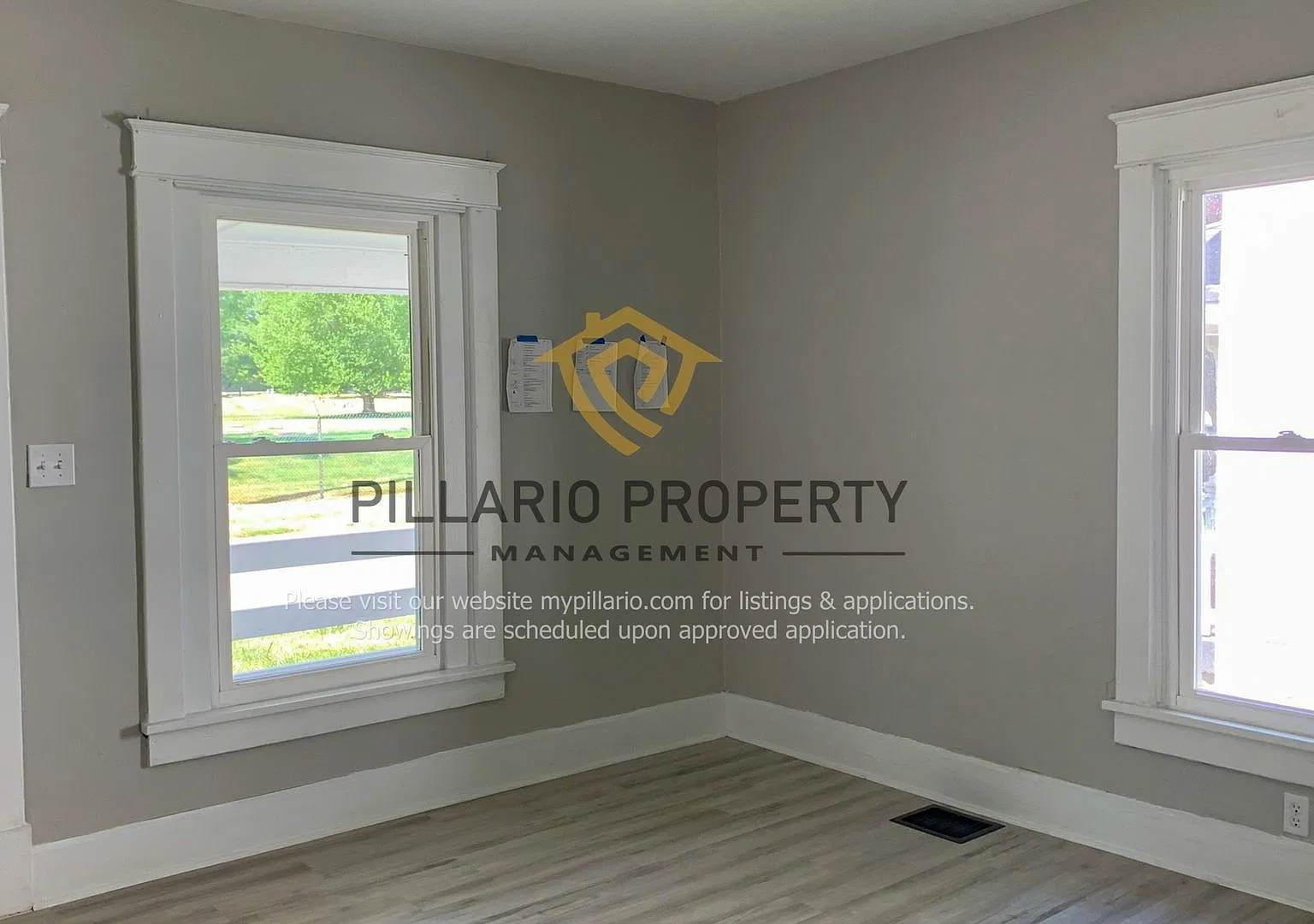 Charming 3-Bedroom Home with Updated Flooring in Crown Hill, Available NOW! — Photo 4