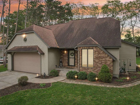 1225 Woodbridge Ct, Reedsburg, WI 53959