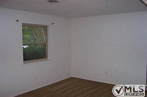 4th image of 994 Shady Brook Dr APT A