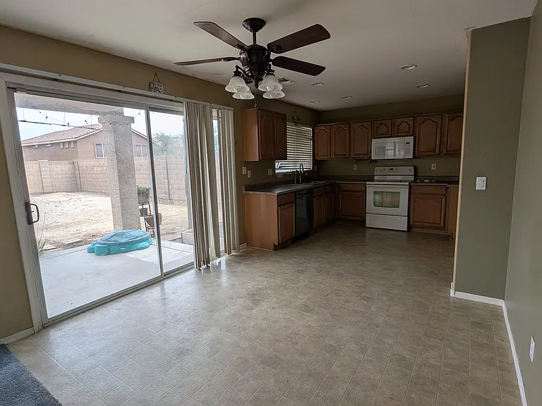 41 S 229th Dr — Photo 5
