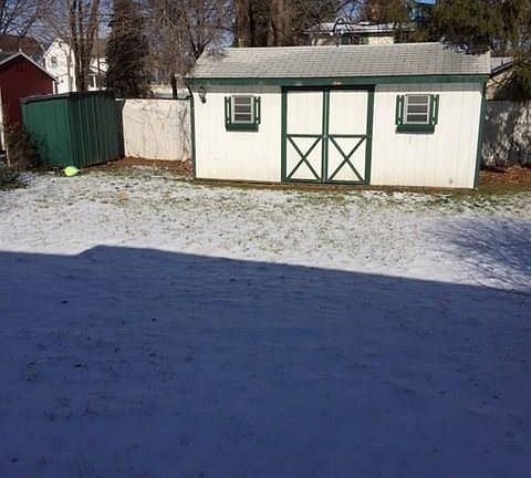 4th image of 122 Garfield St