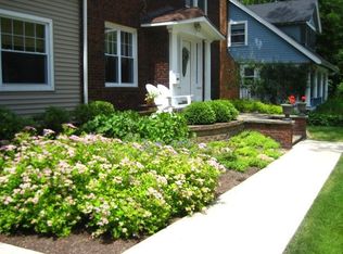 1654 Compton Rd, Cleveland Heights, OH 44118