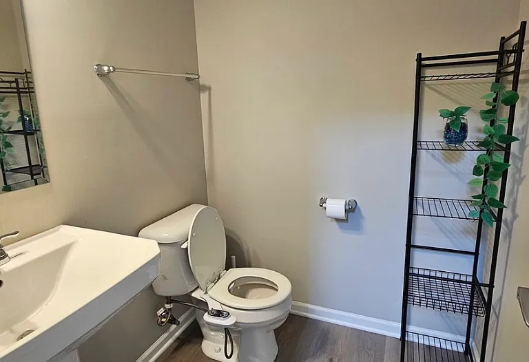 210 Timberleaf Cir — Photo 4