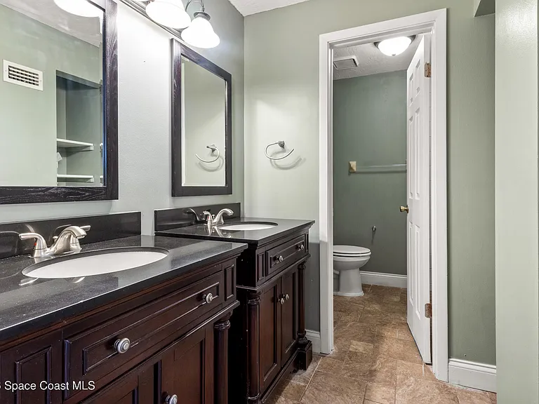 3266 Sand Ct — Photo 10