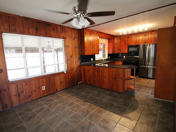 4th image of 2845 Blaney Rd