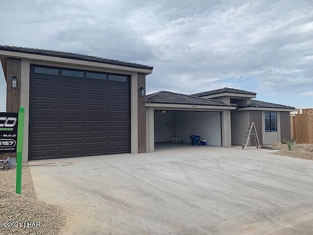1st image of 1690 E Sandra Dr