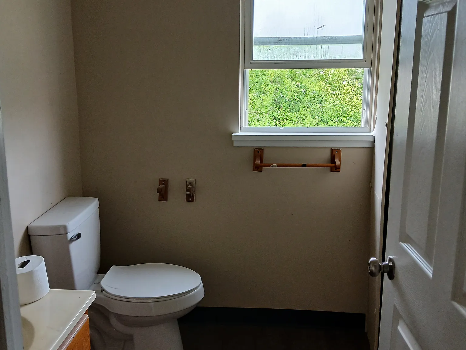 3 bed, 1100 sqft, $925 — Photo 3