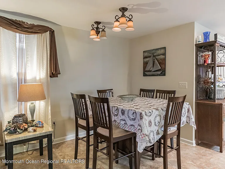 51 Seadrift Ave — Photo 14