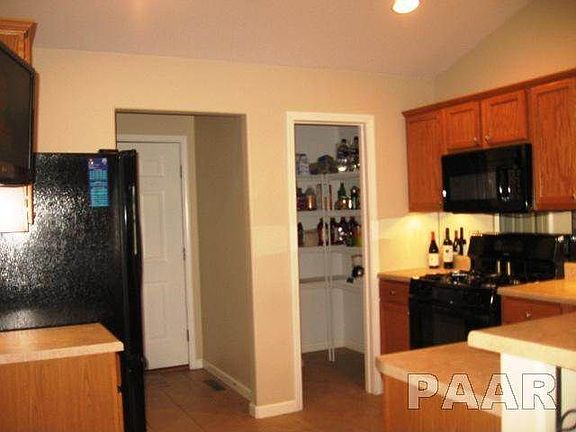 4th image of 1268 Willow Glen Dr