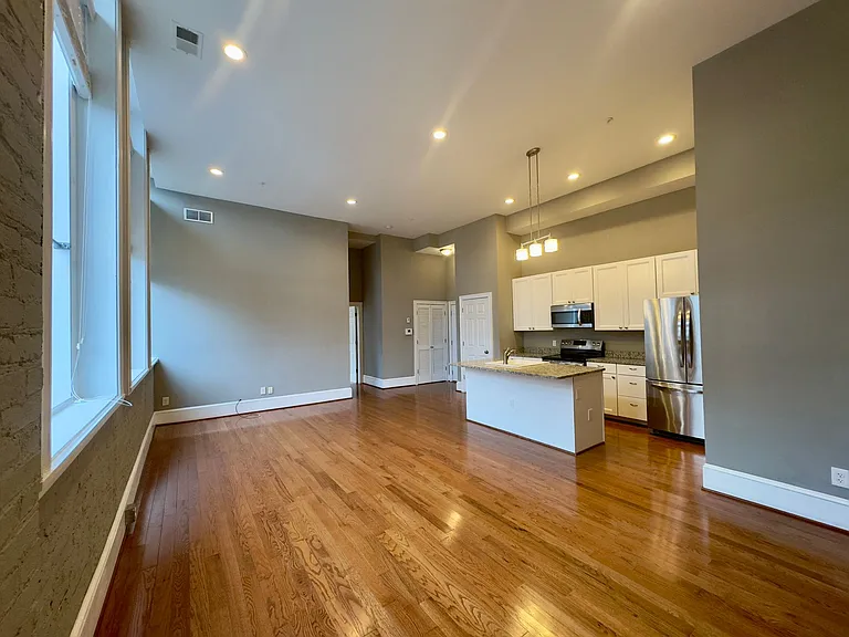 Apartment Units in Downtown, Baltimore, MD! — Photo 28
