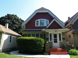 6135 W Locust St, Milwaukee, WI 53210