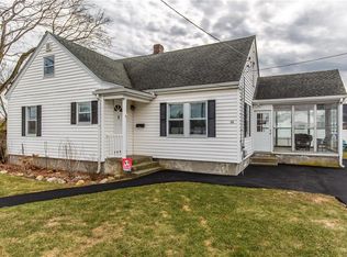154 Grove St, Lincoln, RI 02865