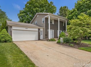 3867 Blackhawk Dr SW, Grandville, MI 49418