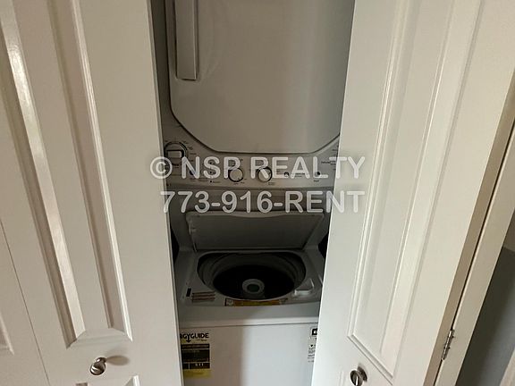 3rd image of 1642 W Pratt Blvd #D