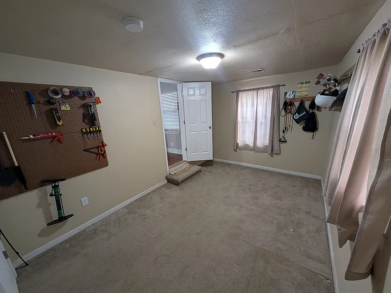 101 Maple Ln — Photo 21
