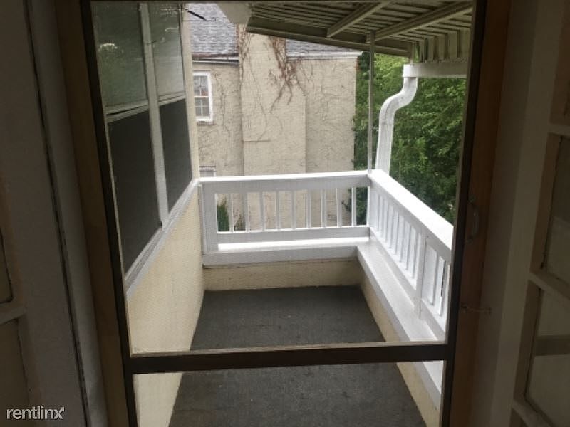 1st image of 401 S 38th Ave APT 3